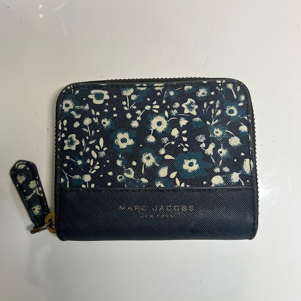 Marc Jacobs wallet